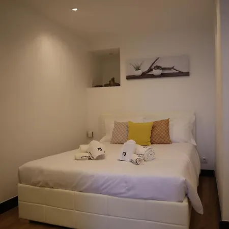 Casa Do Tio Albino Ii, By Op *